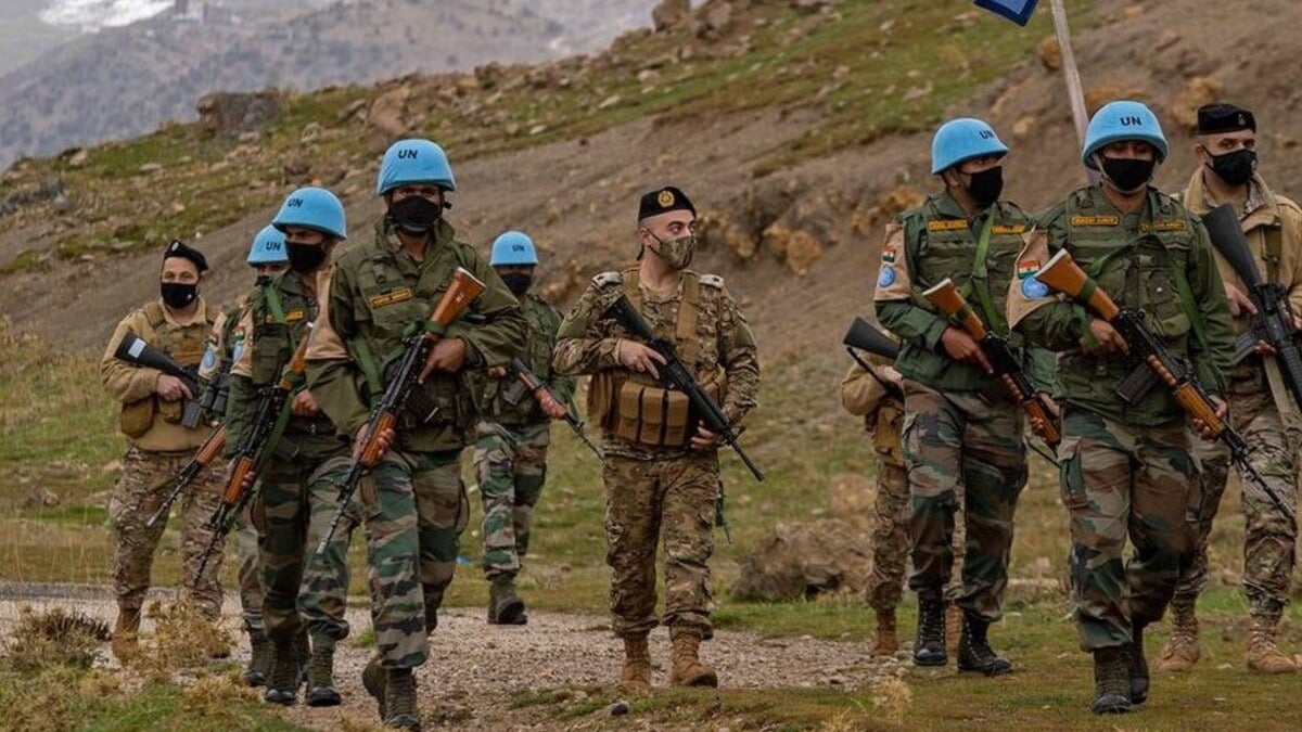 اليونيفيل: أعلام الاحتلال الإسرائيلي في لبنان تخالف قرار الأمم المتحدة