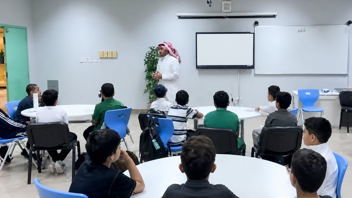 تحسن فاعلية قائد المدرسة 10 نقاط يعزز نتائج تعلم الطلاب 4%