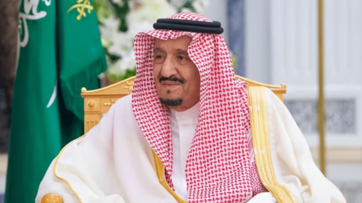خادم الحرمين يمنح وسام الملك عبدالعزيز لـ200 متبرع بالأعضاء