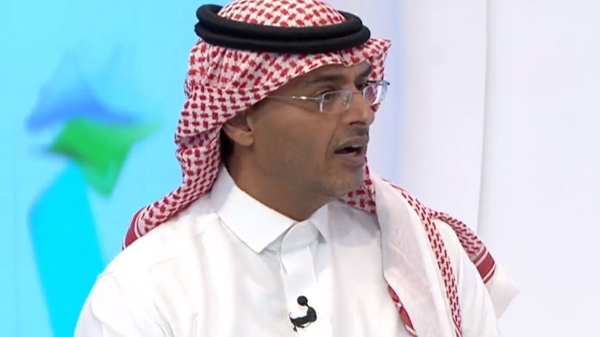 خبير: الوجبات السريعة والسهر يسببان السمنة