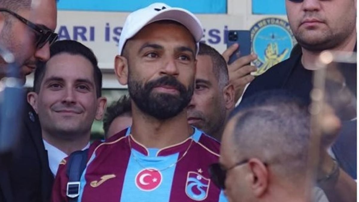 رئيس بشيكتاش: لم نخطط للتعاقد مع محمد صلاح