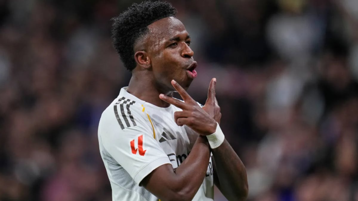 ريال مدريد يحقق فوزاً كبيراً على ريال سوسييداد برباعية ويعتلي صدارة الدوري الإسباني