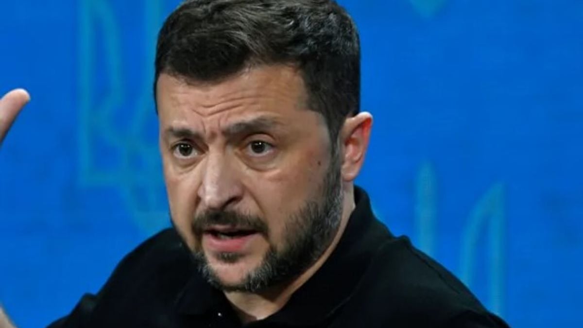زيلنسكي: روسيا تستهدف أوكرانيا بـ 35 صاروخًا و185 مسيرة