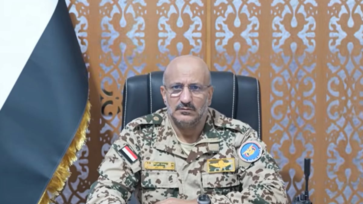 طارق صالح يعلن عن أسلحة جديدة لمواجهة الحوثيين