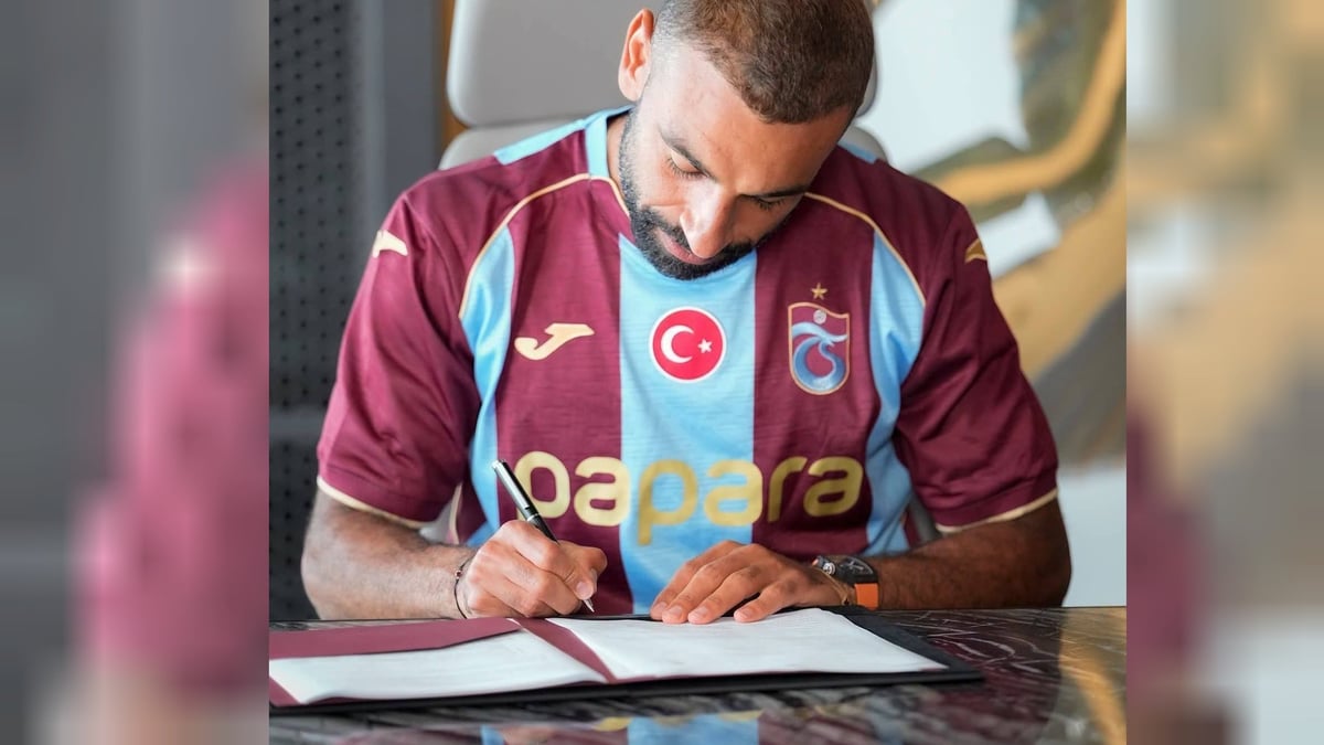طرابزون التركي يعلن ضم محمد صلاح لمدة عامين
