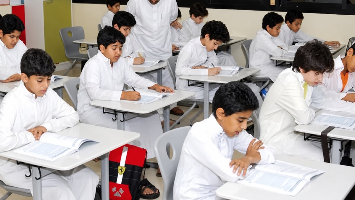 عودة 180 ألف طالب وطالبة إلى مدارس حائل حسب مدير التعليم