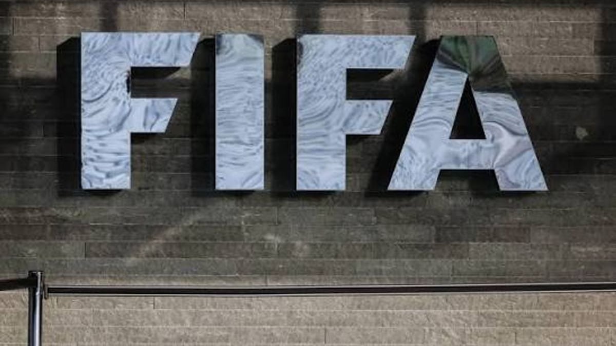 فيفا يفرض عقوبات على الاتحاد الأرجنتيني ولاعبيه بعد المونديال