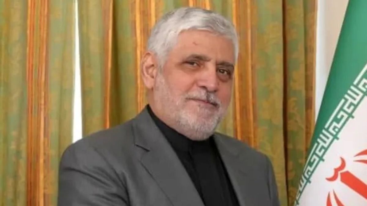 لبنان يؤكد استمرار وجود السفير الإيراني رغم اعتباره “شخصا غير مرغوب فيه”