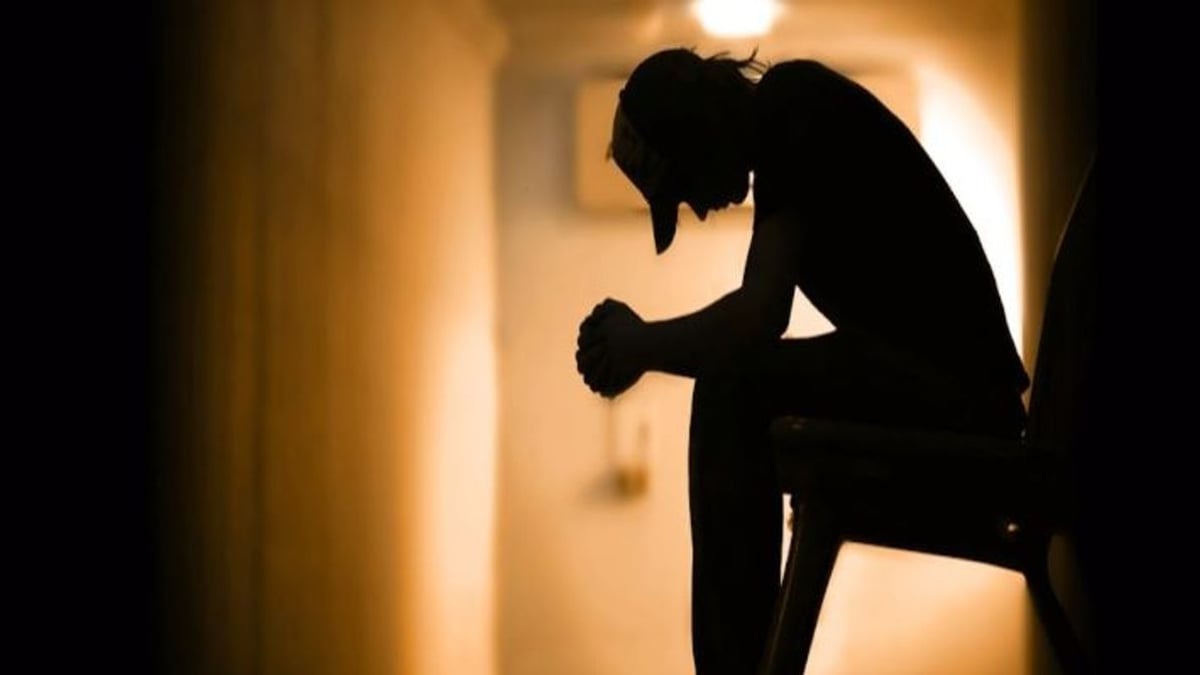 “متى يصبح جلد الذات عائقاً بدلاً من دافع؟ مختصة توضح”
