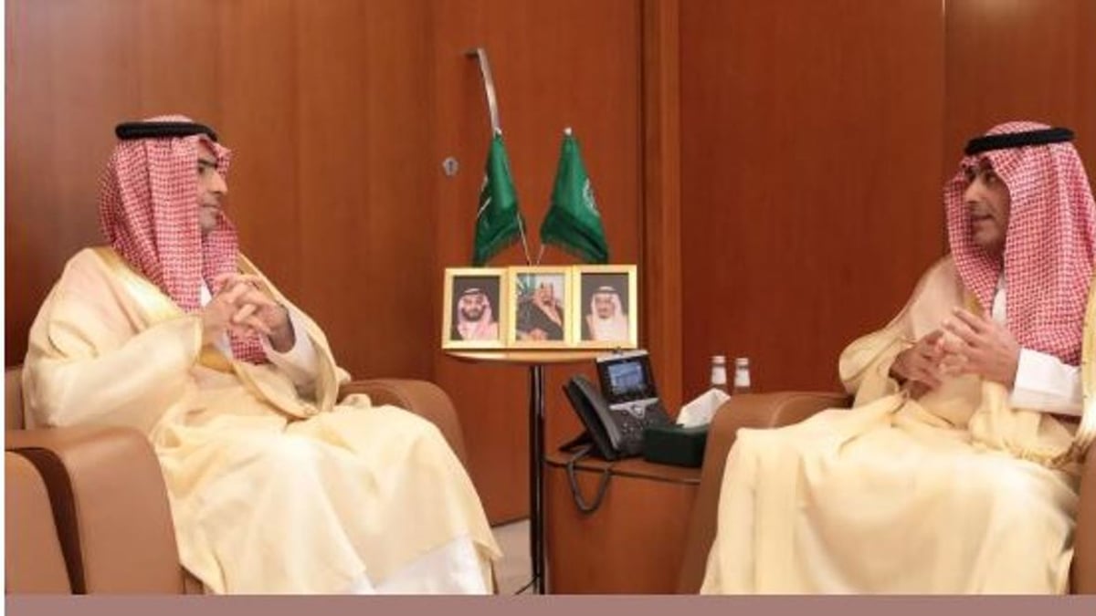 محافظ ساما ورئيس السوق المالية يناقشان تعزيز التعاون في القطاع المالي