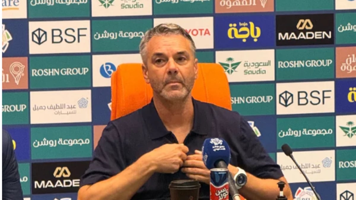 مدرب الأهلي يثني على أداء اللاعبين بعد بلوغ نهائي كأس القارات