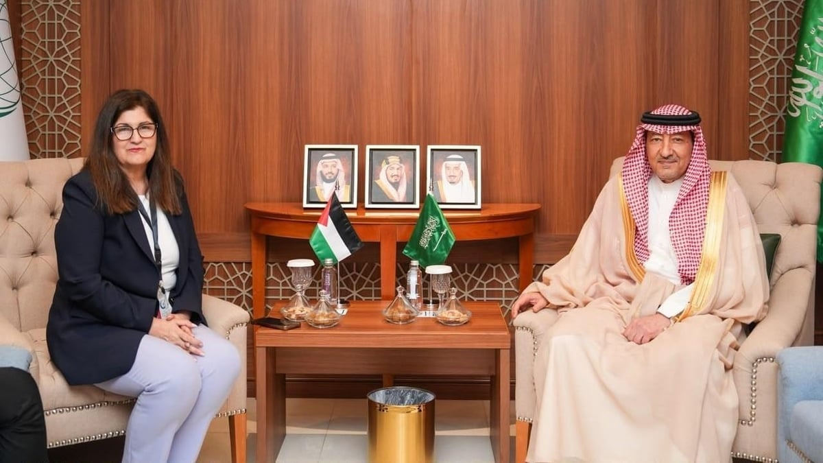 نائب وزير الخارجية يناقش تعزيز العلاقات مع نظيرته الفلسطينية في جدة