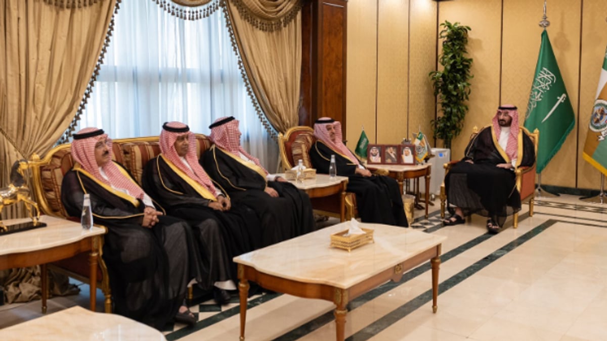 وزير الحرس الوطني يلتقي أمراء الأفواج في القطاع الغربي