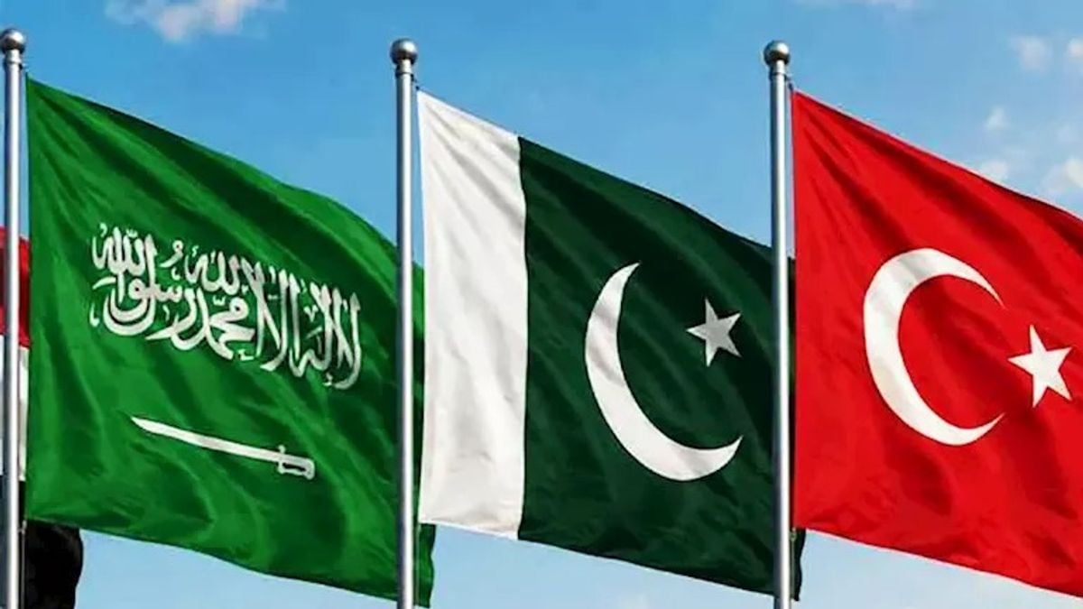 وزير الخارجية الباكستاني يوضح 7 نقاط حول اتفاقية مكة للدفاع المشترك