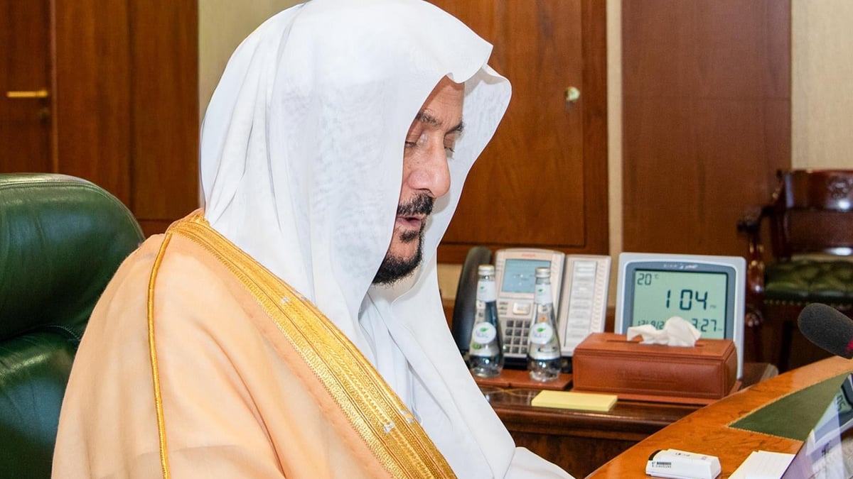 وزير الشؤون الإسلامية يطلق منصة إلكترونية لأتمتة خدمات 85 ألف مسجد