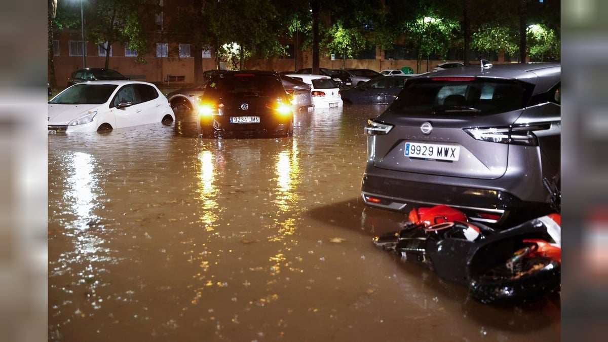 أمطار غزيرة وفيضانات في إسبانيا تعطل النقل وتوقعات بهطولات جديدة