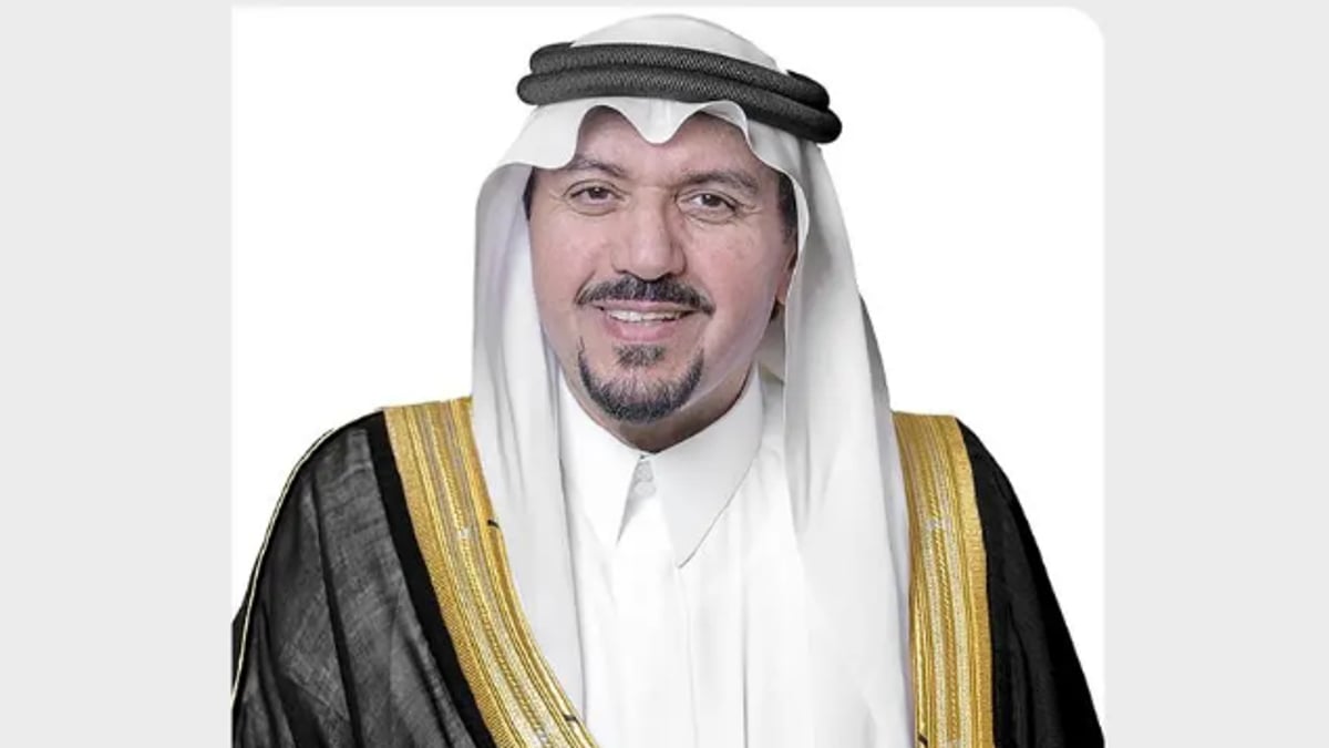 أمير القصيم يعبر عن شكره للقيادة بعد تمديد خدمته أربع سنوات