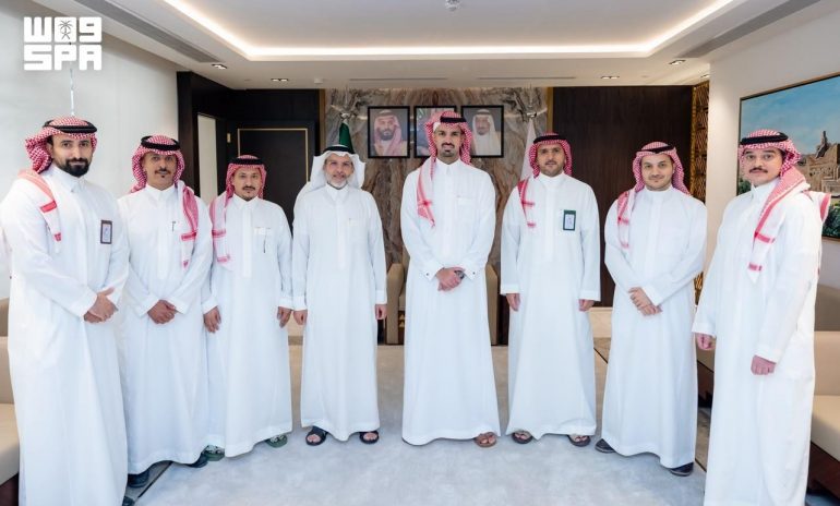مركز اتصال 940 بأمانة الرياض يحقق ذهبيتين عالميتين وأمين الرياض يكرم الفريق