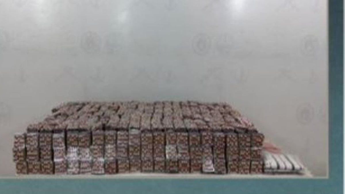 إحباط تهريب 240 ألف قرص مخدر و8 كيلوجرامات حشيش في جازان