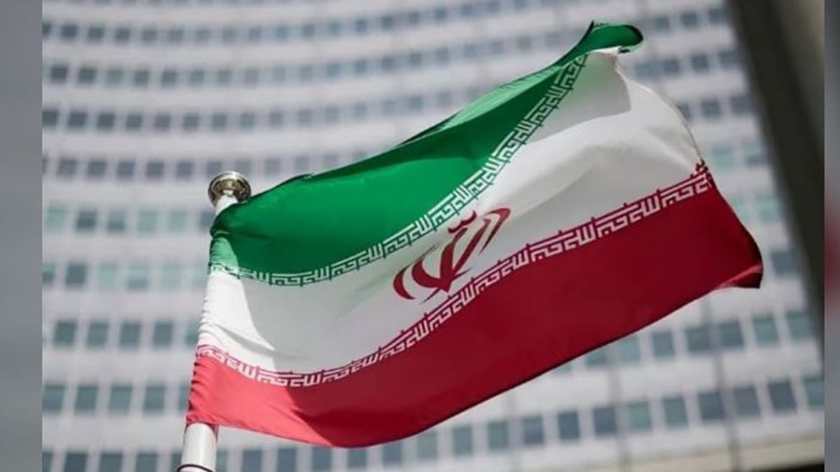 إيران تهاجم الهجمات الأمريكية على ناقلات نفطها وتعد بالرد
