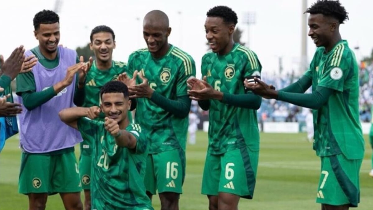 «الأخضر» تحت 20 عامًا يلتقي عُمان في تصفيات كأس آسيا اليوم