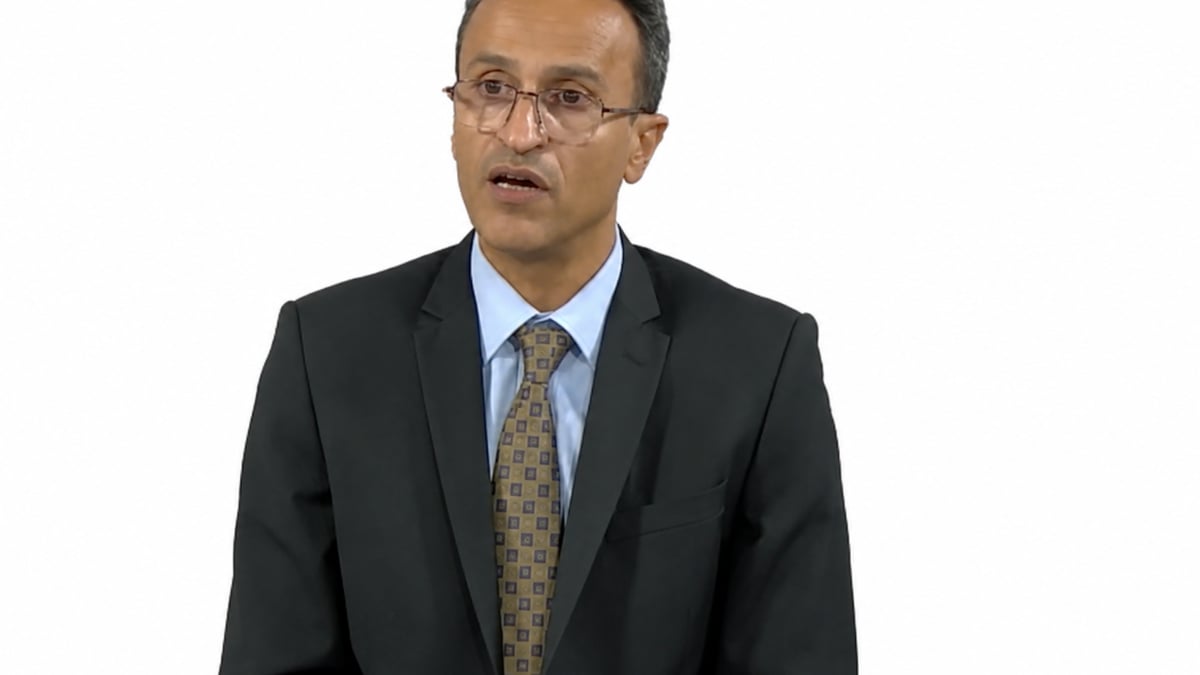 الجيش اليمني يسيطر على معسكر اللبنات ويقترب من صنعاء