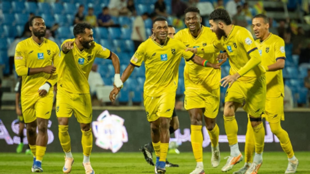 الحزم يهزم التعاون بهدف أبو بكر في دوري روشن