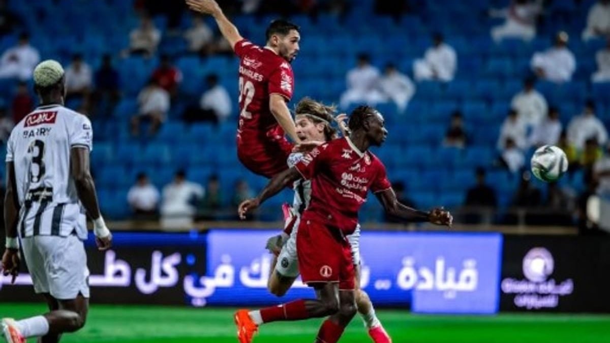 الخلود يهزم الشباب 2-1 في الدوري السعودي للمحترفين