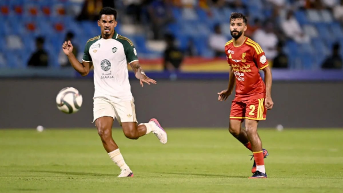 القادسية يهزم الأهلي ويواصل المنافسة على صدارة دوري روشن