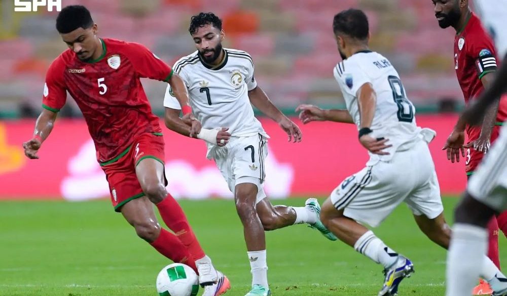 دونيس: المنتخب السعودي أظهر تطورًا هجوميًا أمام عُمان