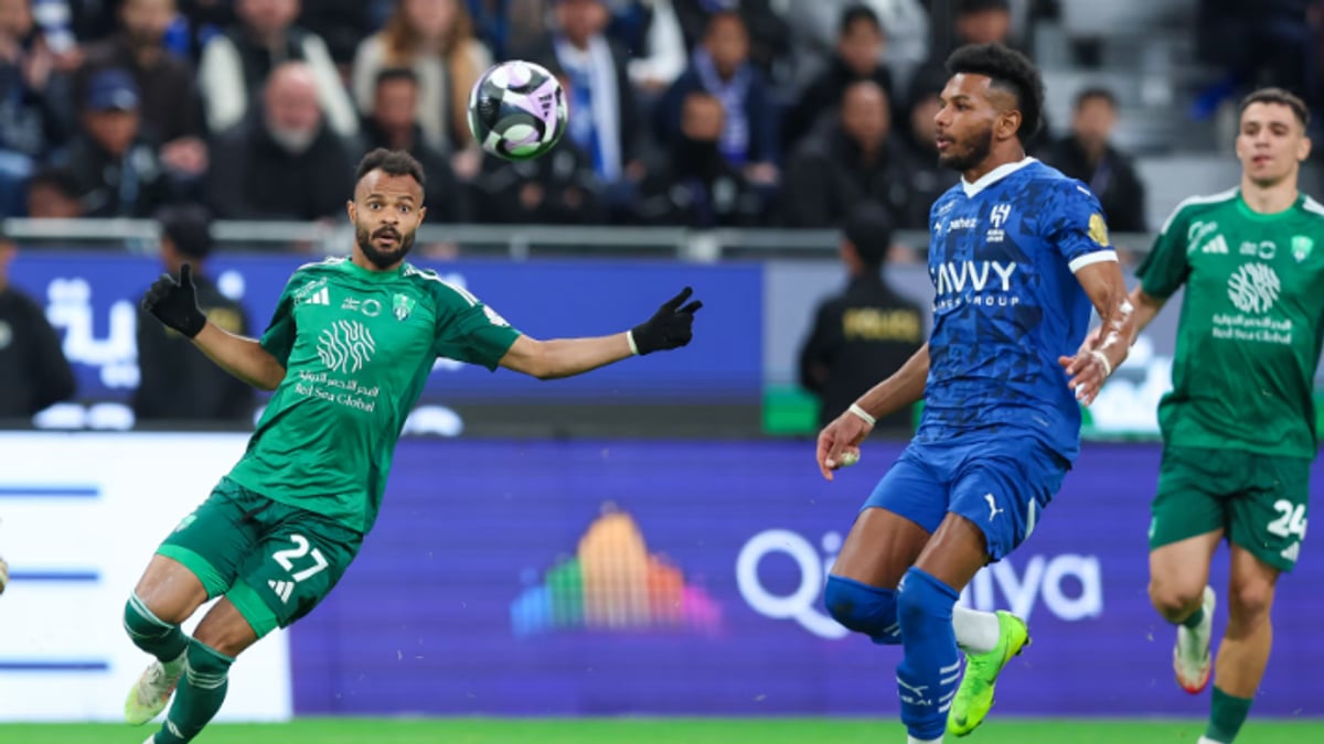 الهلال يواجه الأهلي اليوم في المملكة أرينا بالجولة الثالثة من دوري روشن