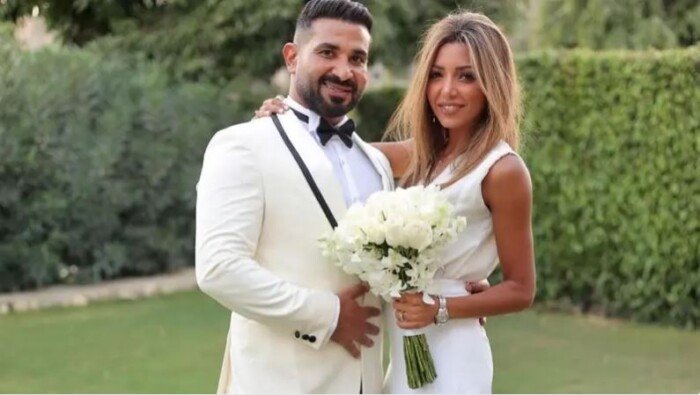 أحمد سعد يرد على شائعات طلاقه من علياء بسيوني برسالة واضحة