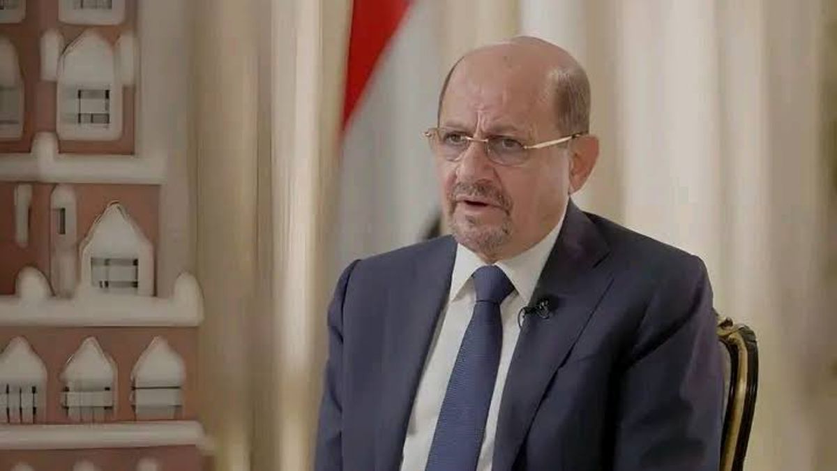 رئيس وزراء اليمن يؤكد استمرار جهود استعادة الحديدة وإنهاء انقلاب الحوثيين