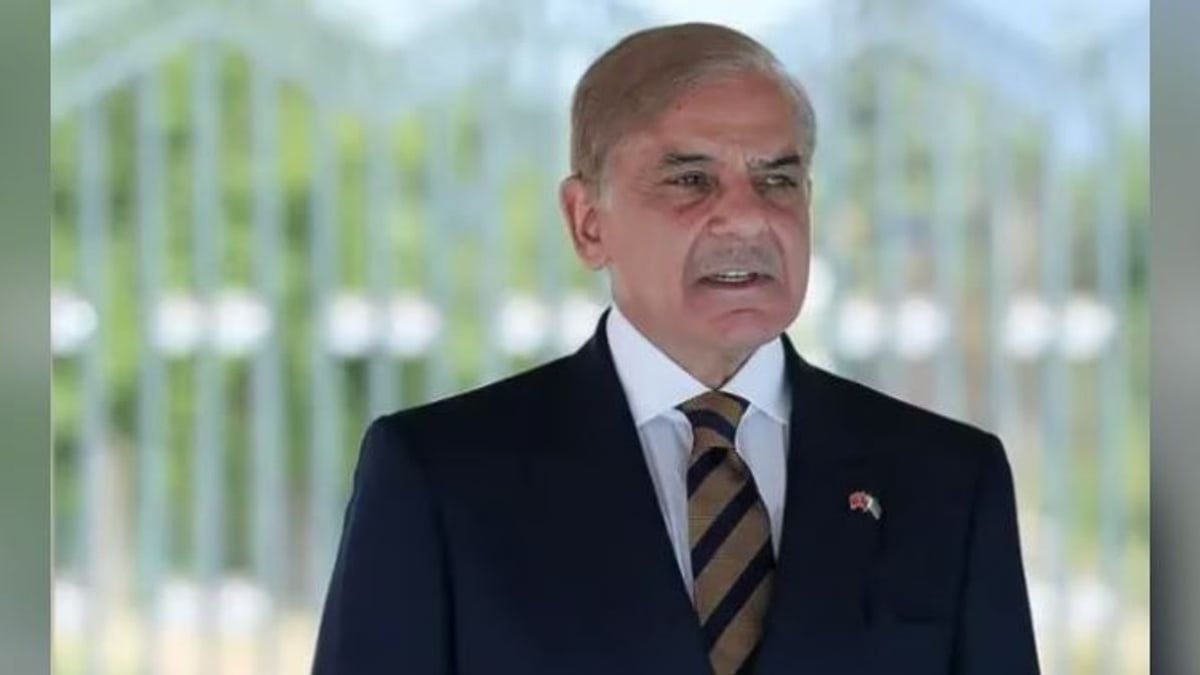 رئيس وزراء باكستان يدين الهجمات الحوثية على منشآت سعودية
