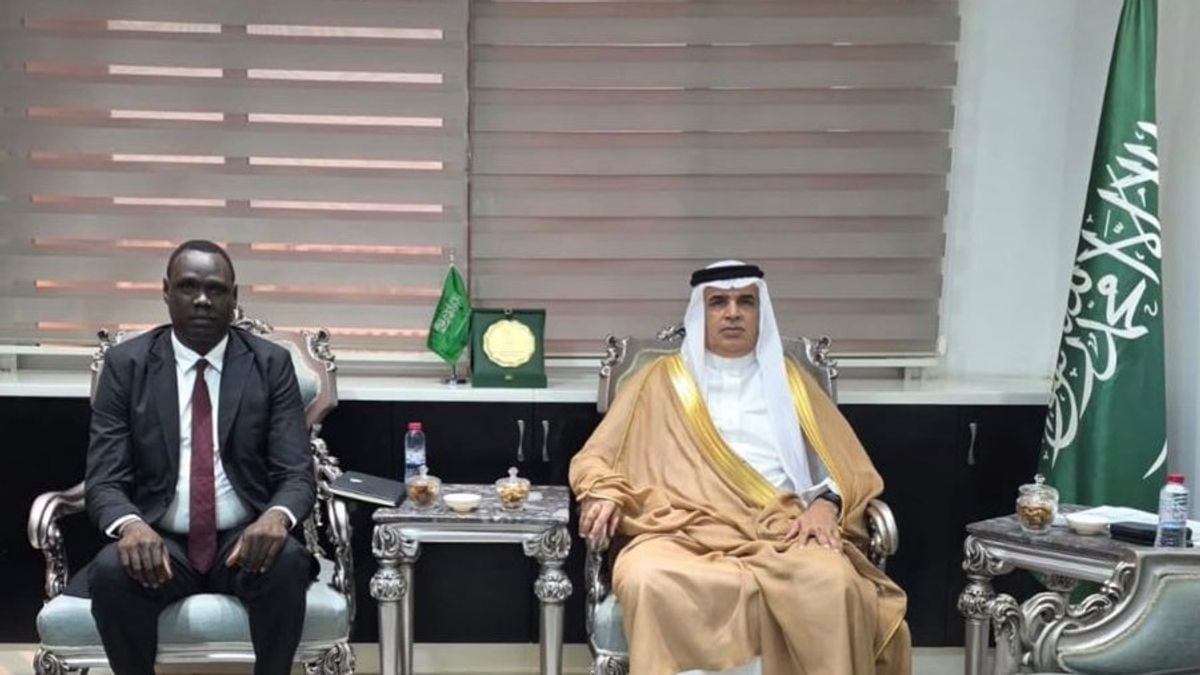 سفير السعودية في السودان يناقش سبل التعاون مع دبلوماسي جنوب السودان