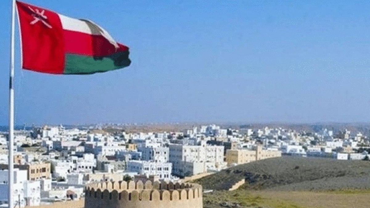 سلطنة عمان تدين الهجمات على مدن سعودية