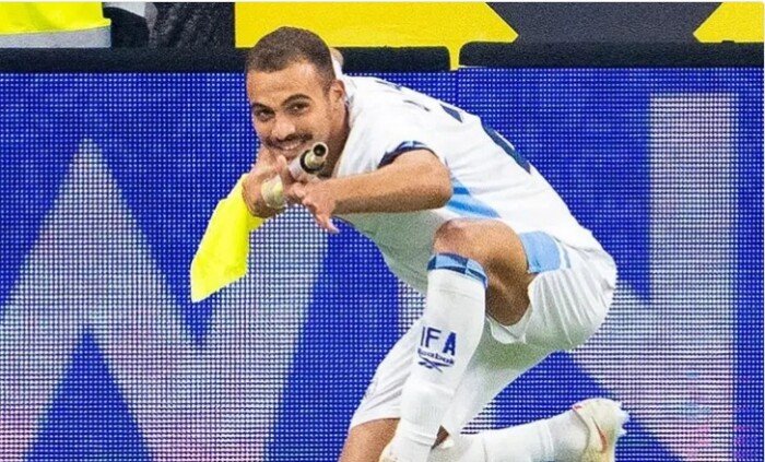إقصاء لاعب إسرائيلي بسبب احتفاله الغريب في مباراة النمسا