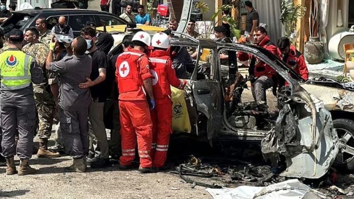 غارة إسرائيلية تقتل شخصين على دراجة نارية في كفررمان لبنان