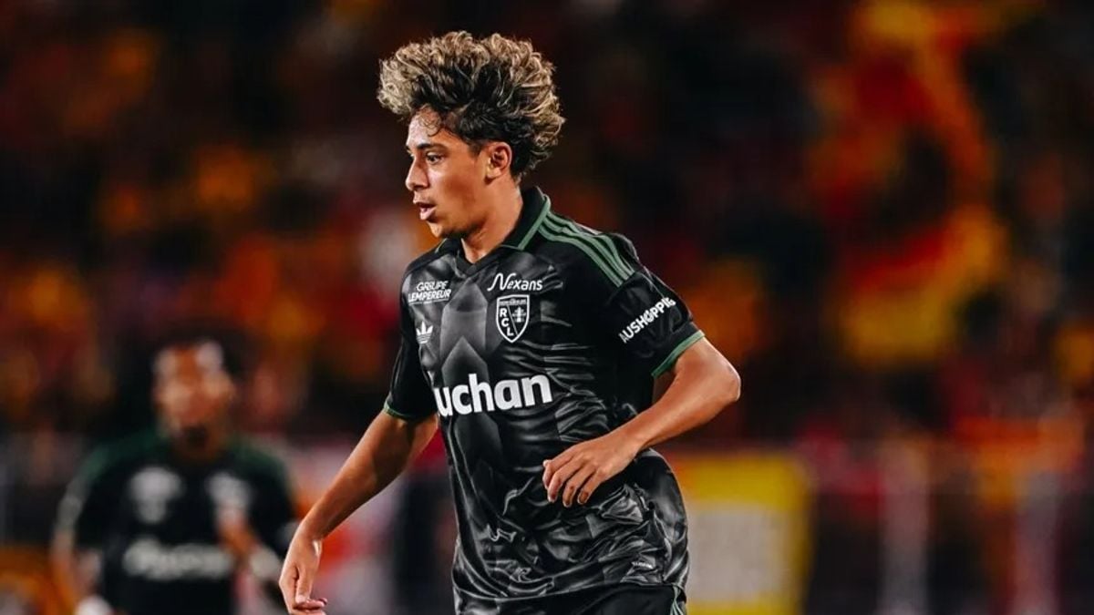 مزيان مسلوب يحطم رقماً تاريخياً مع لانس في الدوري الفرنسي