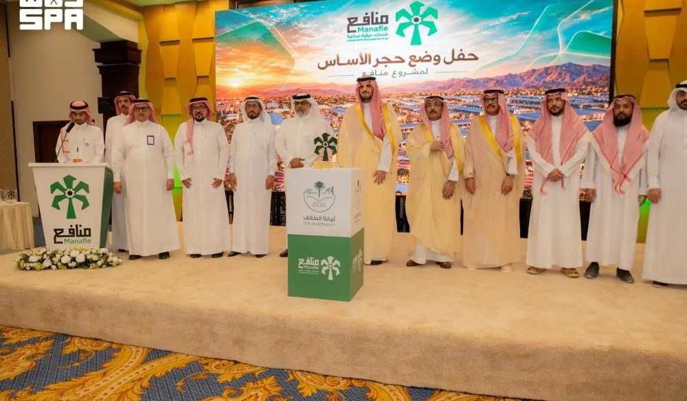جولة ميدانية لمحافظ الطائف لتفقد المشروعات التنموية الجديدة