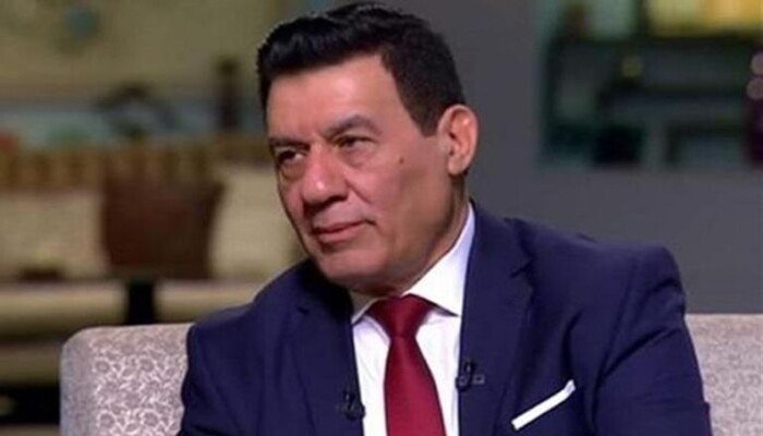 مدحت شلبي يكشف مصير عموتة مع الأهلي والبديل المحتمل
