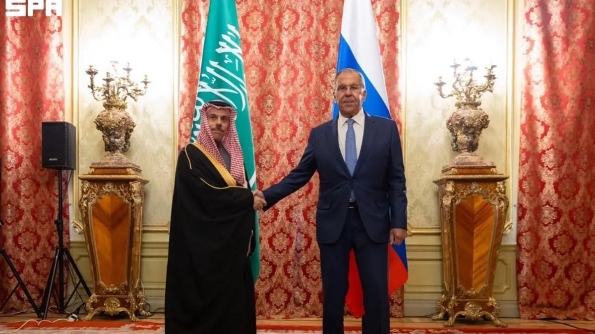 وزير الخارجية السعودي يجتمع بنظيره الروسي في موسكو