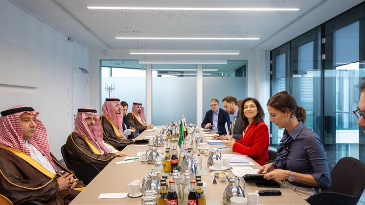 وزير الخارجية يناقش مع وزيرة الاقتصاد الألمانية توسيع الشراكة الاقتصادية