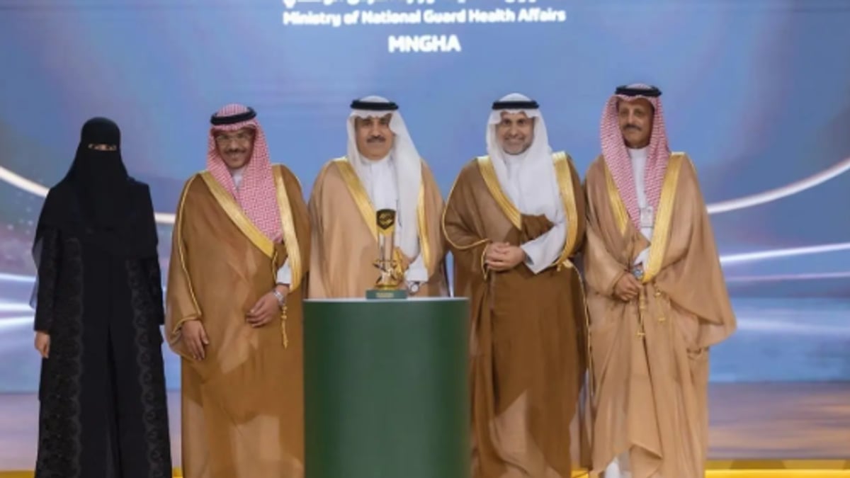 وزير الصحة يكرم الفائزين بجائزة أداء الصحة الثامنة
