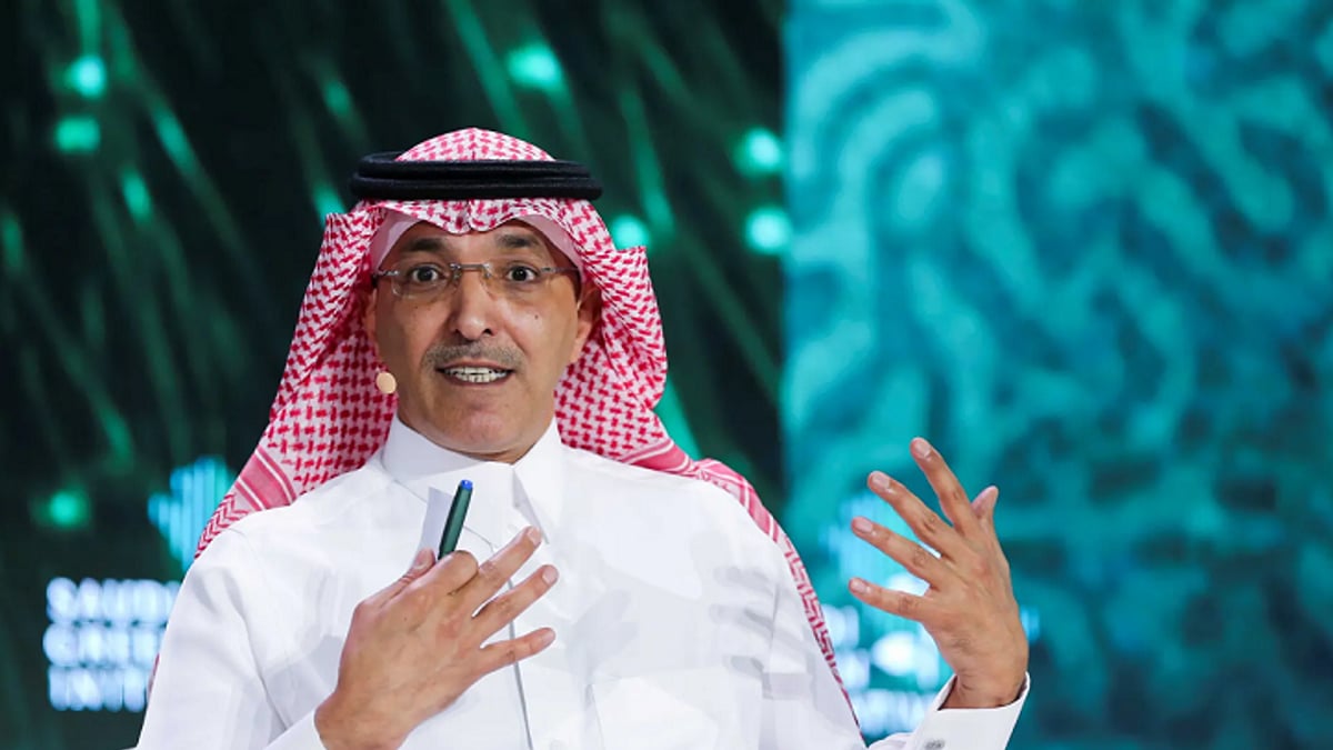 وزير المالية يشكر القيادة على إنشاء الوعاء السعودي لتأمين البضائع والسفن