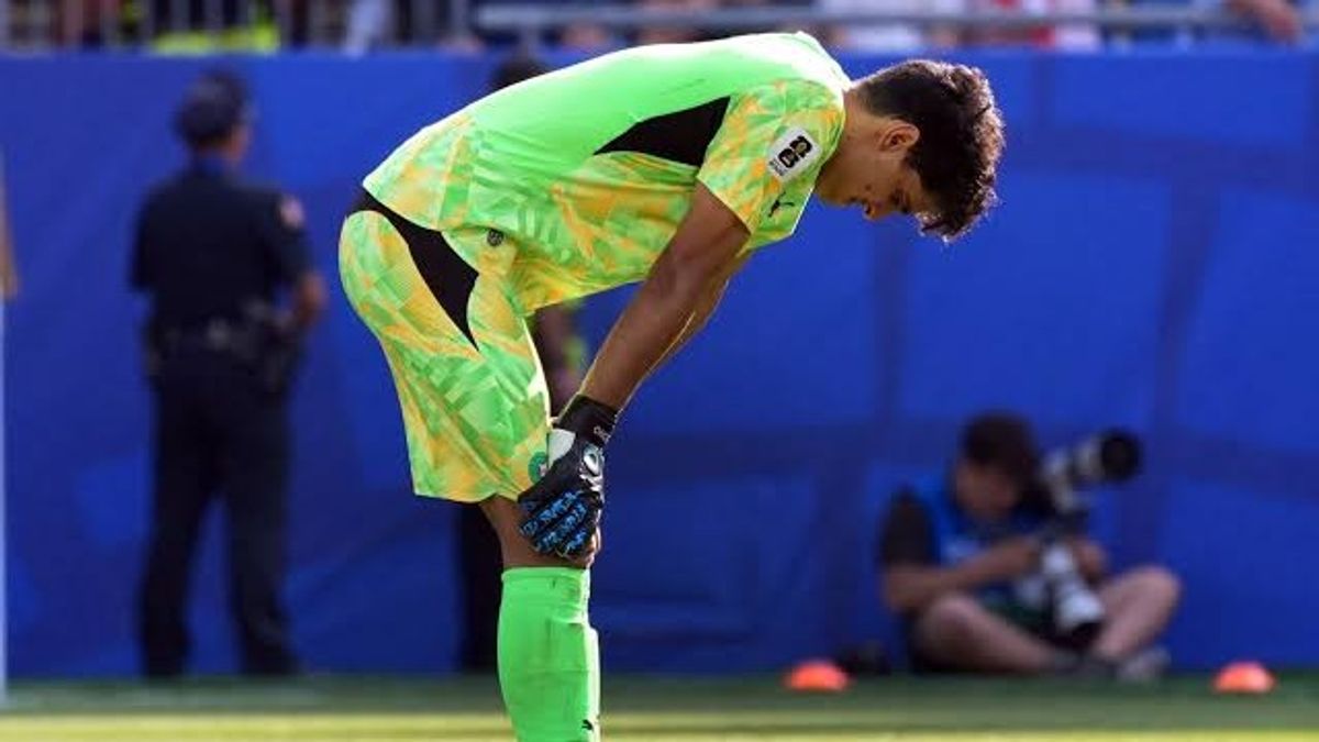 ياسين بونو يغيب عن تشكيلة الهلال أمام نيوم بسبب إصابة مفاجئة