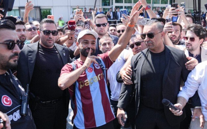 محمد صلاح يعود إلى تركيا بعد استبعاده من مواجهة جنوب أفريقيا